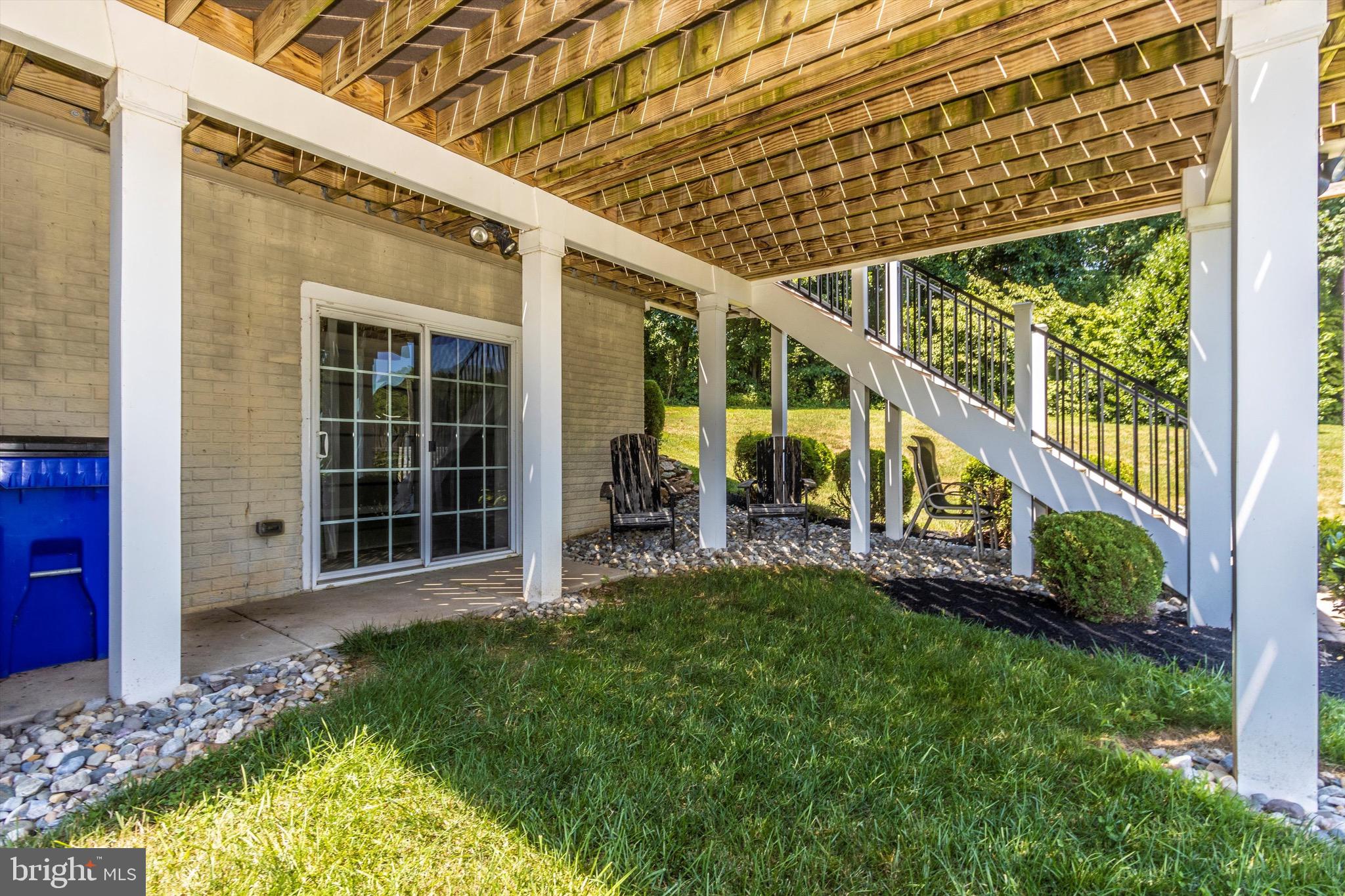 7213 Talbot Run Road Mount Airy, MD 21771 - Photo 54 of 58 It's even good looking under the deck!