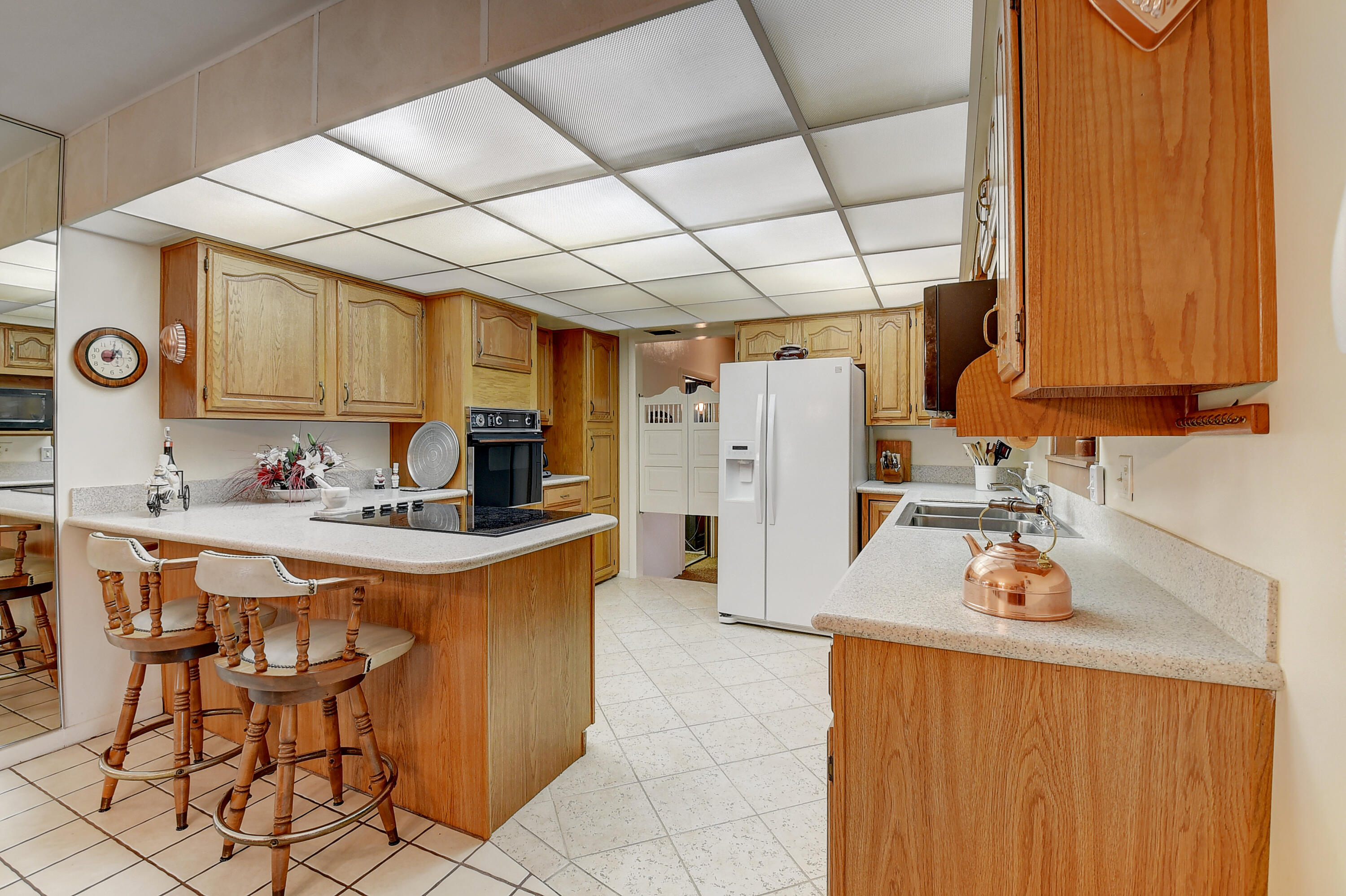 2819 Southwest 4th Street Boynton Beach, FL 33435 - Photo 8 of 32 07_dsc_9220_1_2_3_4