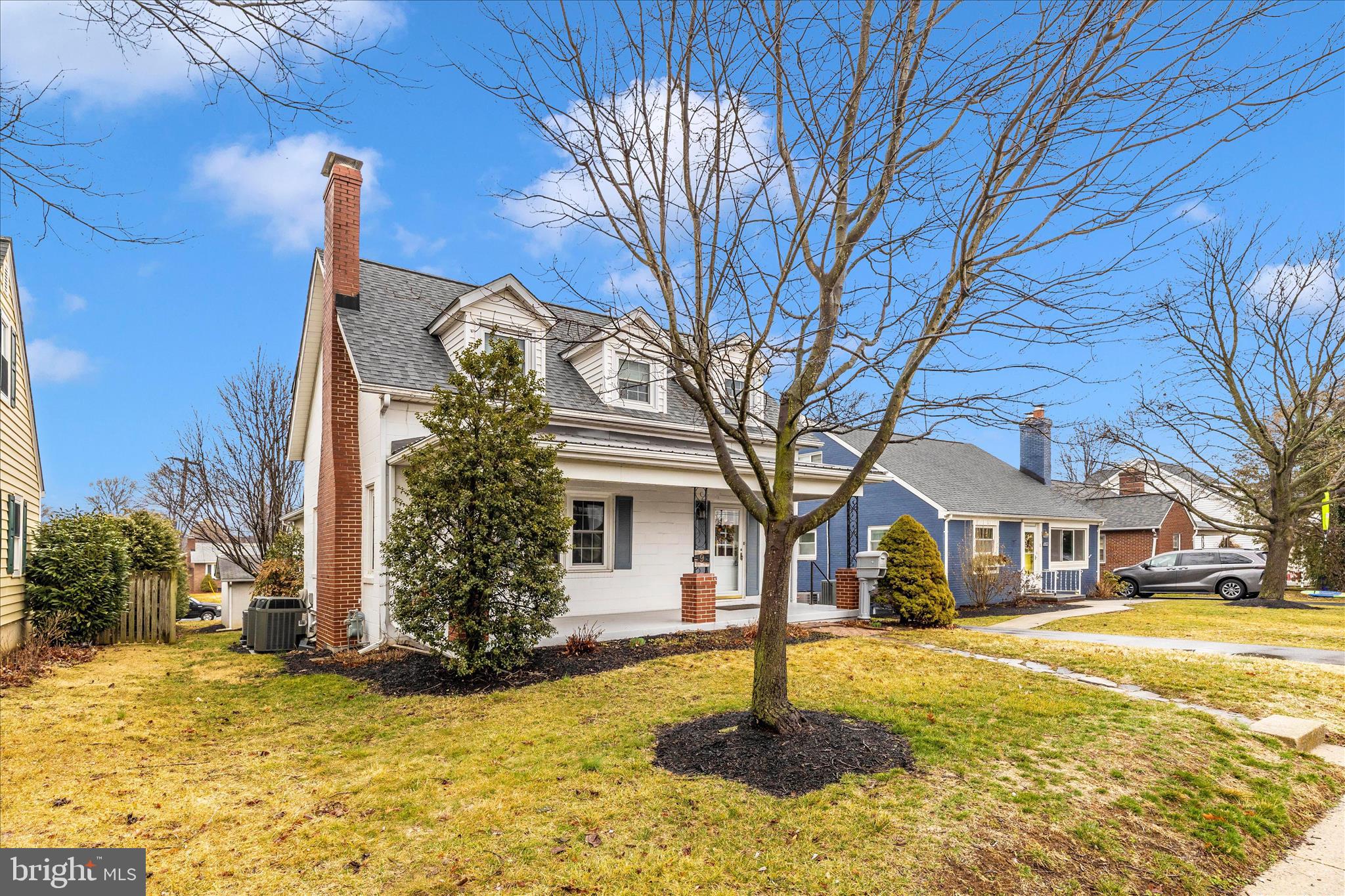 9 East 13th Street Frederick, MD 21701 - Photo 3 of 51 a house with swimming pool in front of it