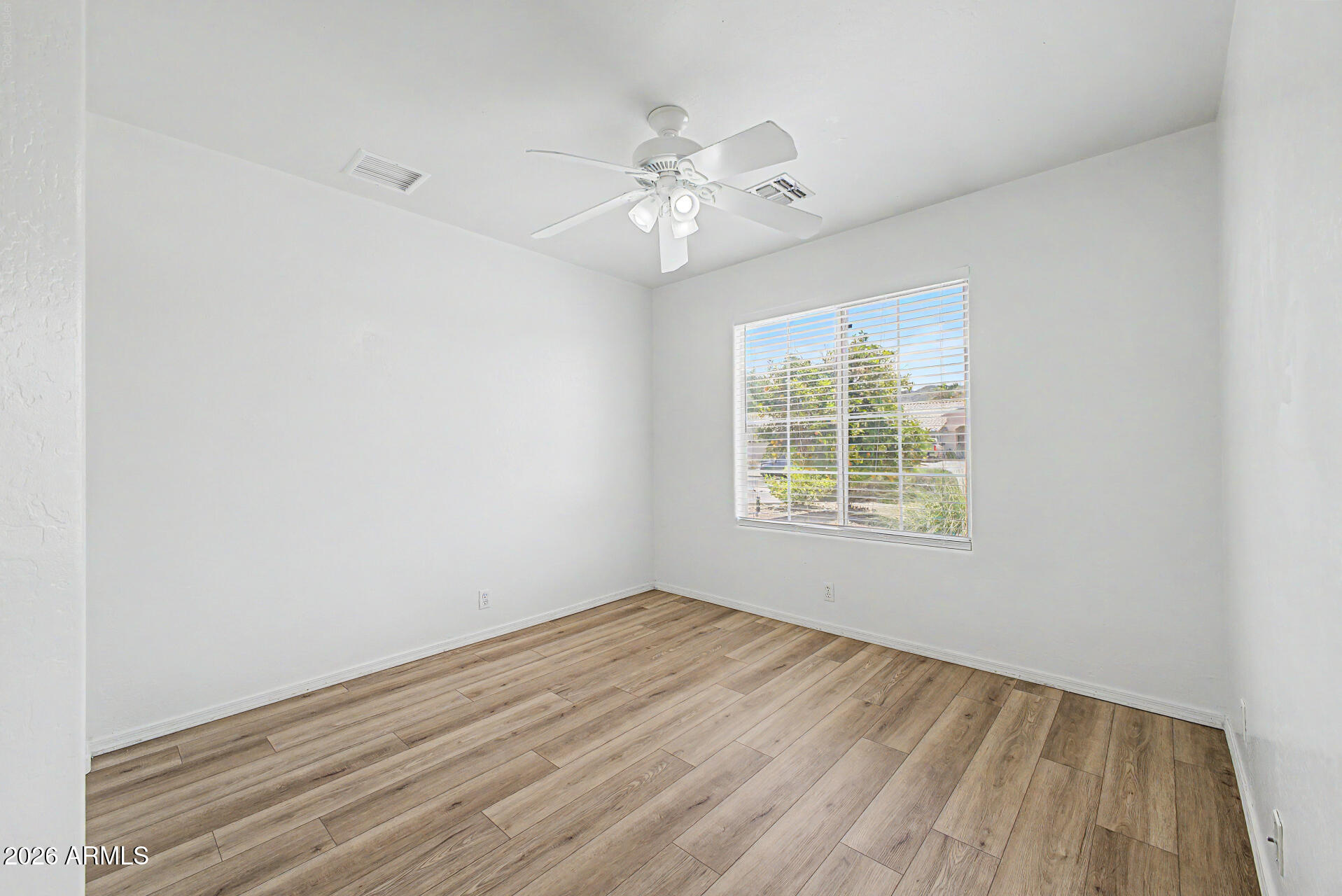 930 East Harwell Road Phoenix, AZ 85042 - Photo 29 of 38 29 - Harwell 930