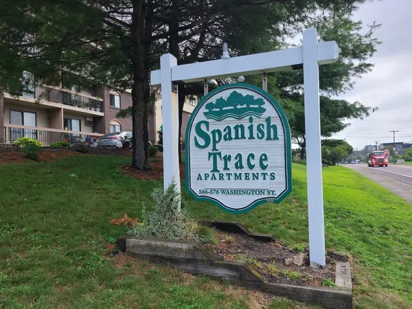 $2,300 | 576 Washington Street, Unit 114, Weymouth, MA 02188