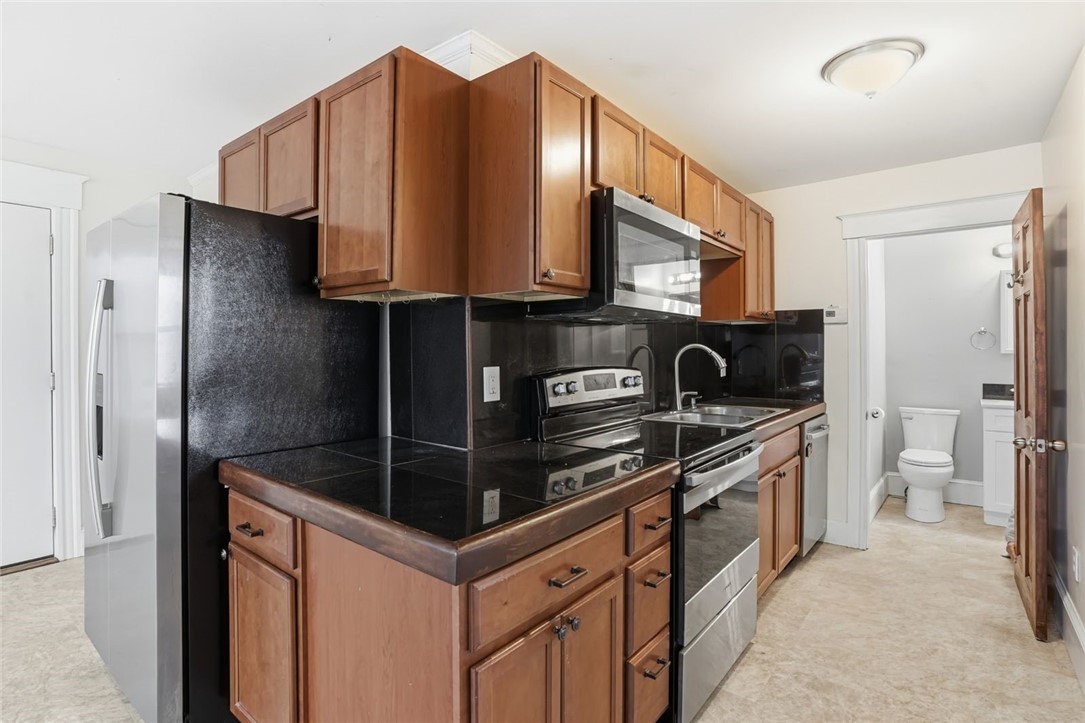 188 Division Street, Unit 3R Woonsocket, RI 02895 - Photo 6 of 17