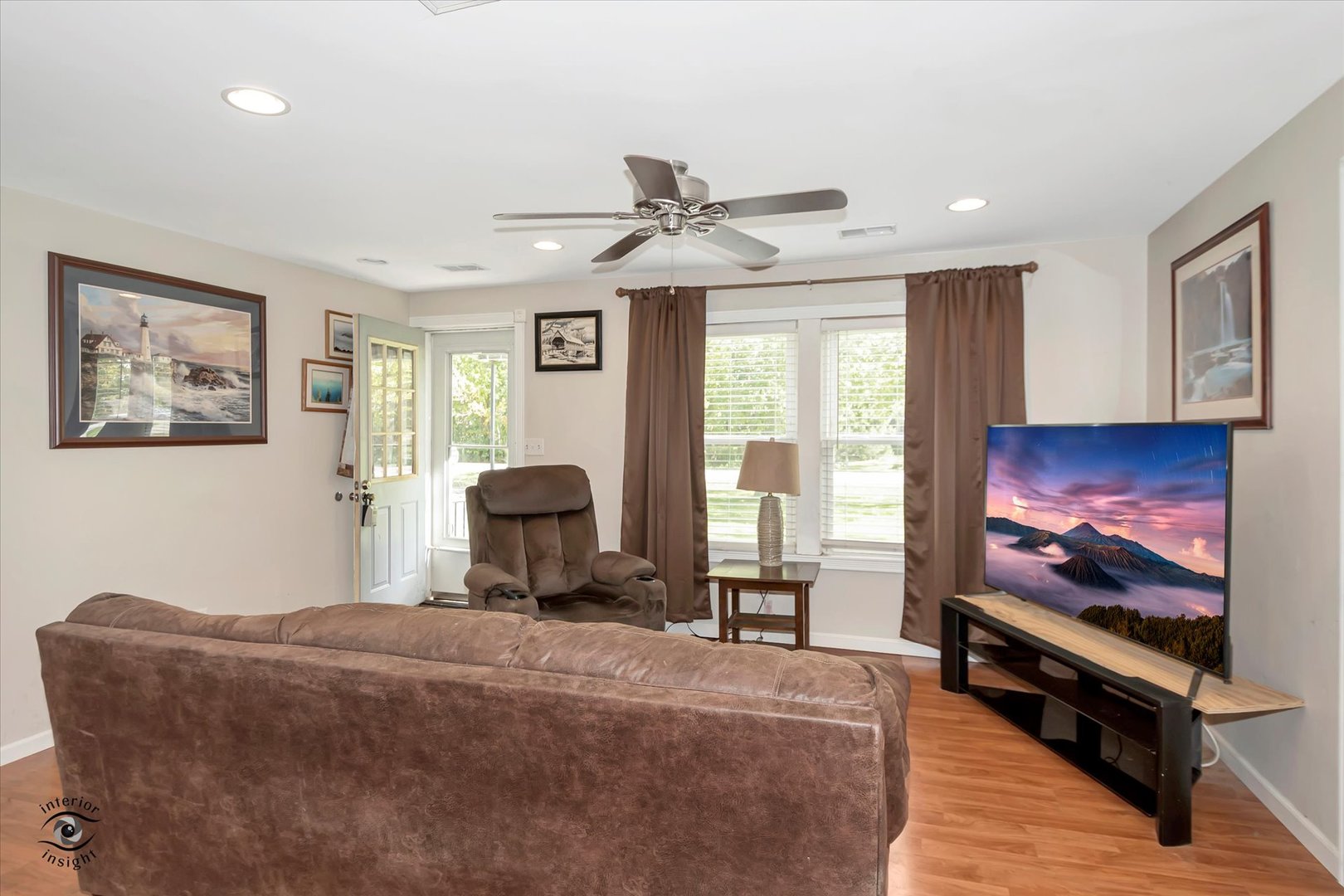 833 South Prairie Road New Lenox, IL 60451 - Photo 4 of 25 a bedroom with a bed and a flat screen tv