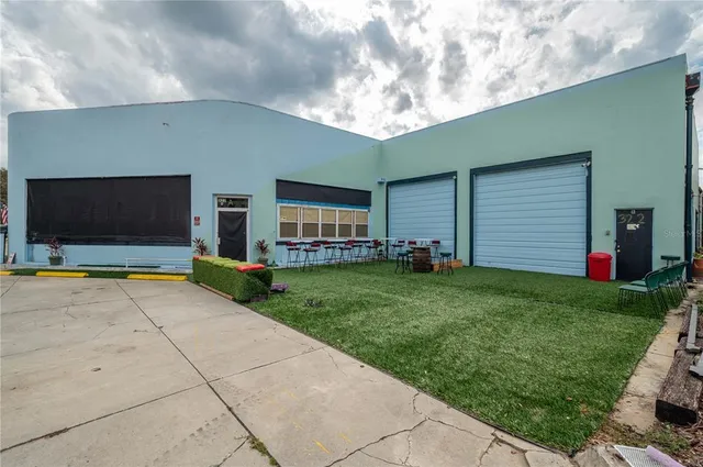 a view of outdoor space yard and deck