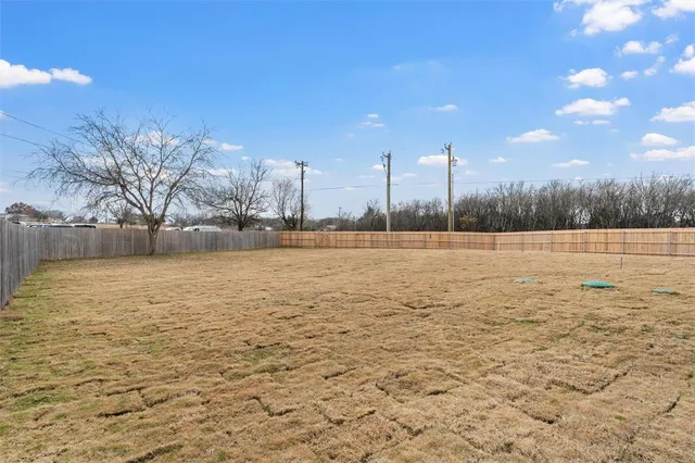 $529,900 | 114 Salt Creek Road, Lorena, TX 76655