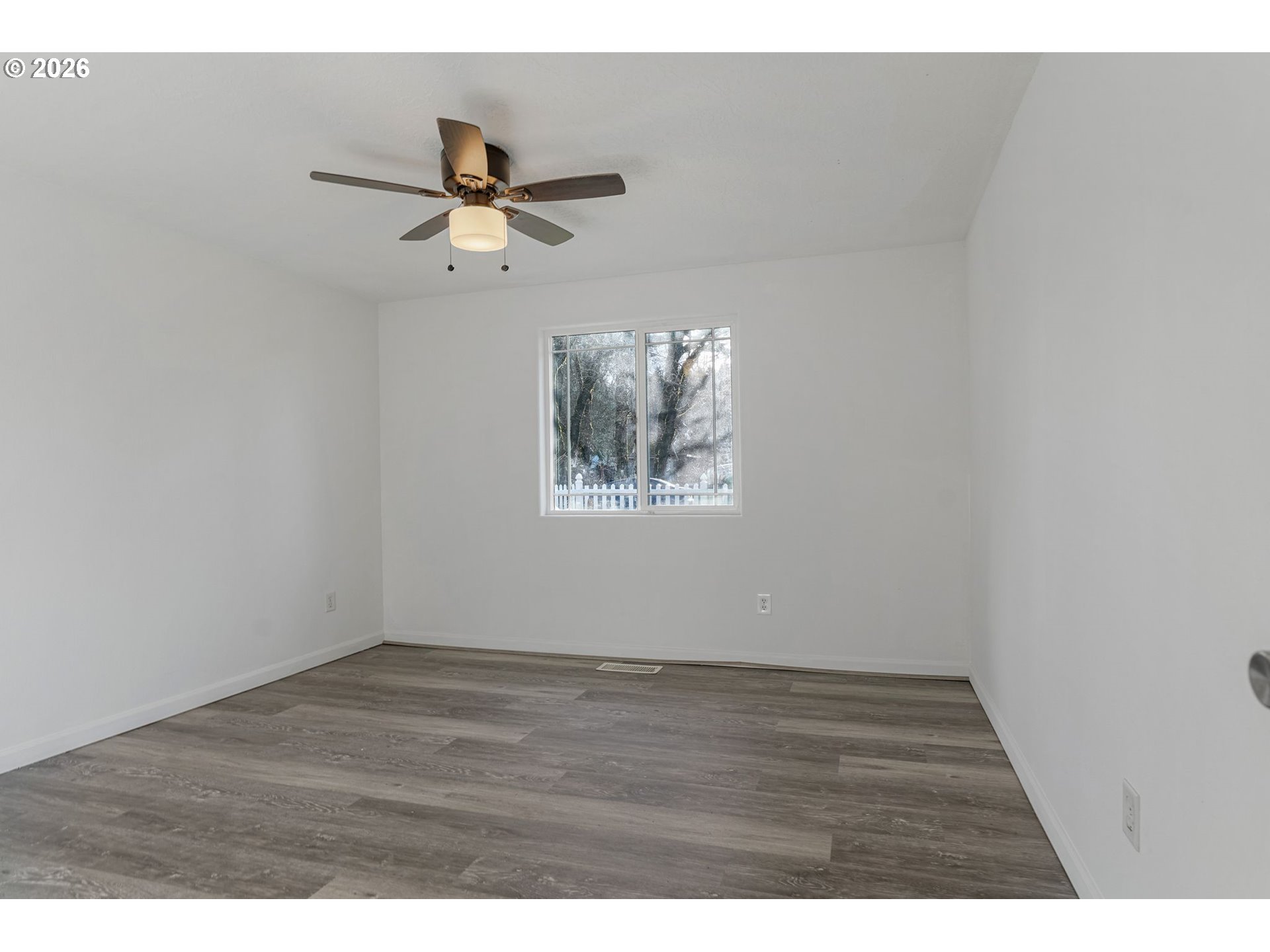 1716 Fir Street Sweet Home, OR 97386 - Photo 11 of 44