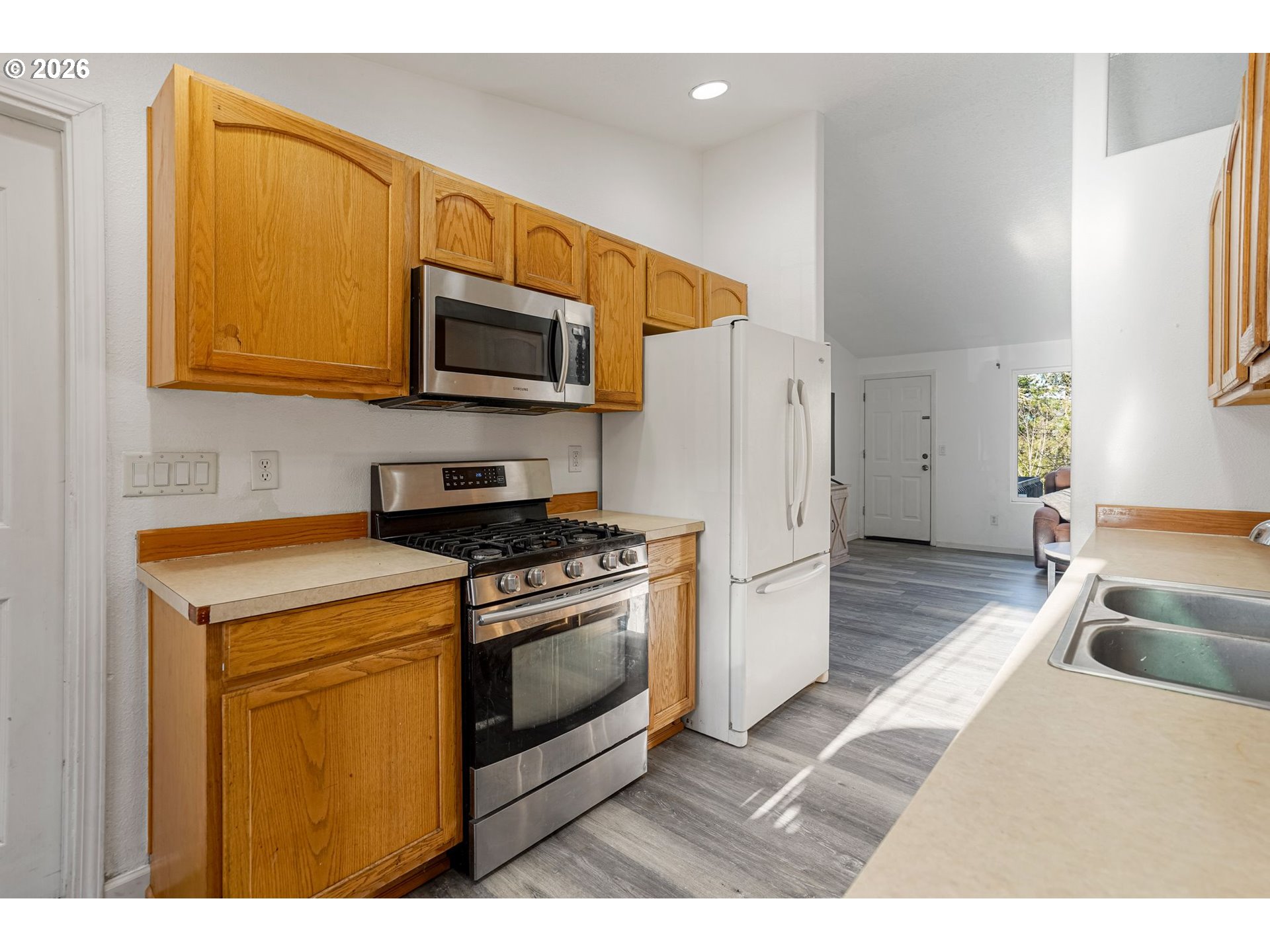 1716 Fir Street Sweet Home, OR 97386 - Photo 20 of 44