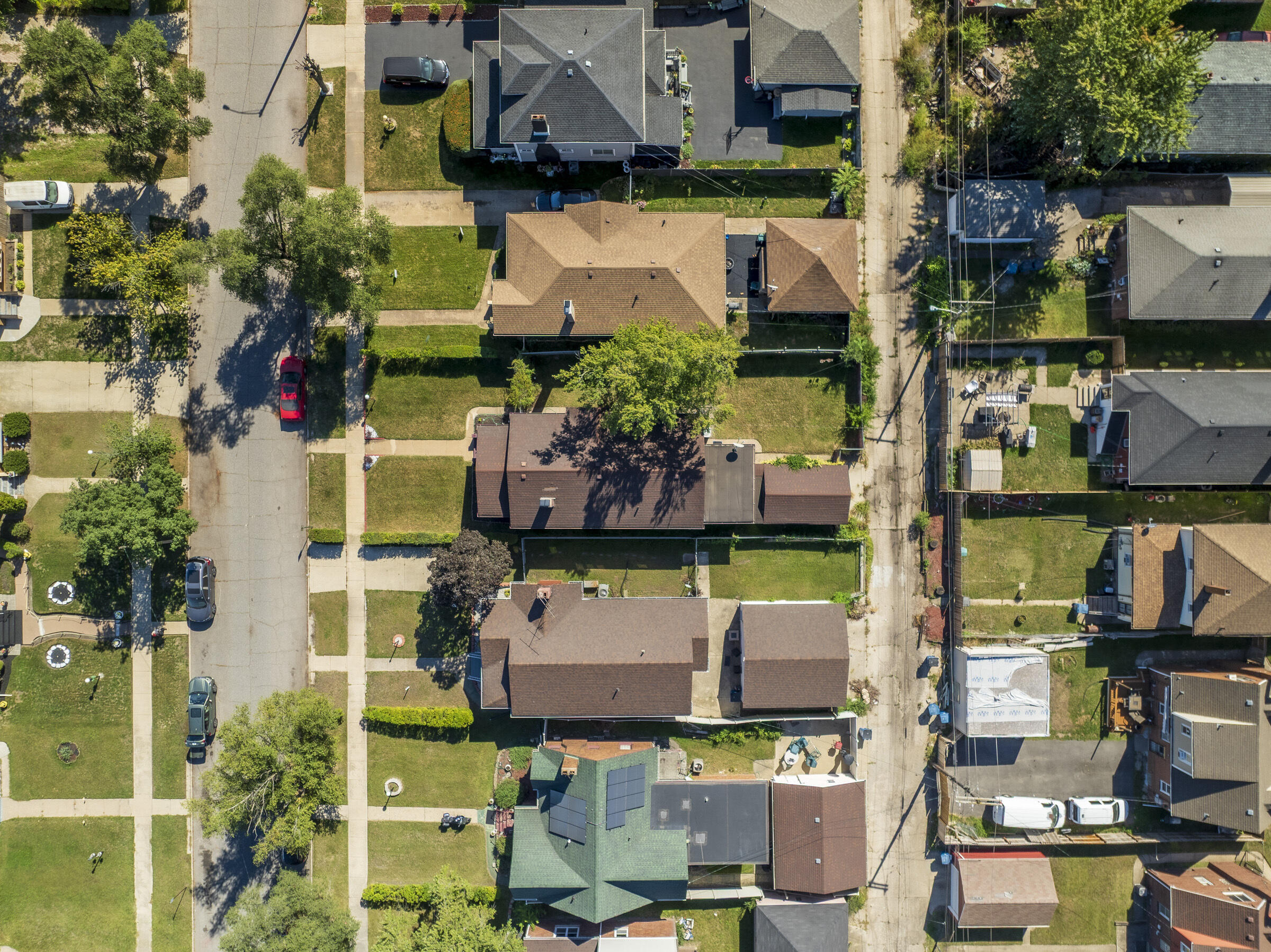 314 Cleveland Street Gary, IN 46404 - Photo 52 of 60 an aerial view of a houses with street