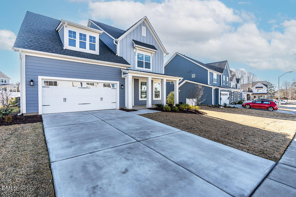 717 Ressler Street Holly Springs, NC 27540 - Photo 2 of 32 1000027238