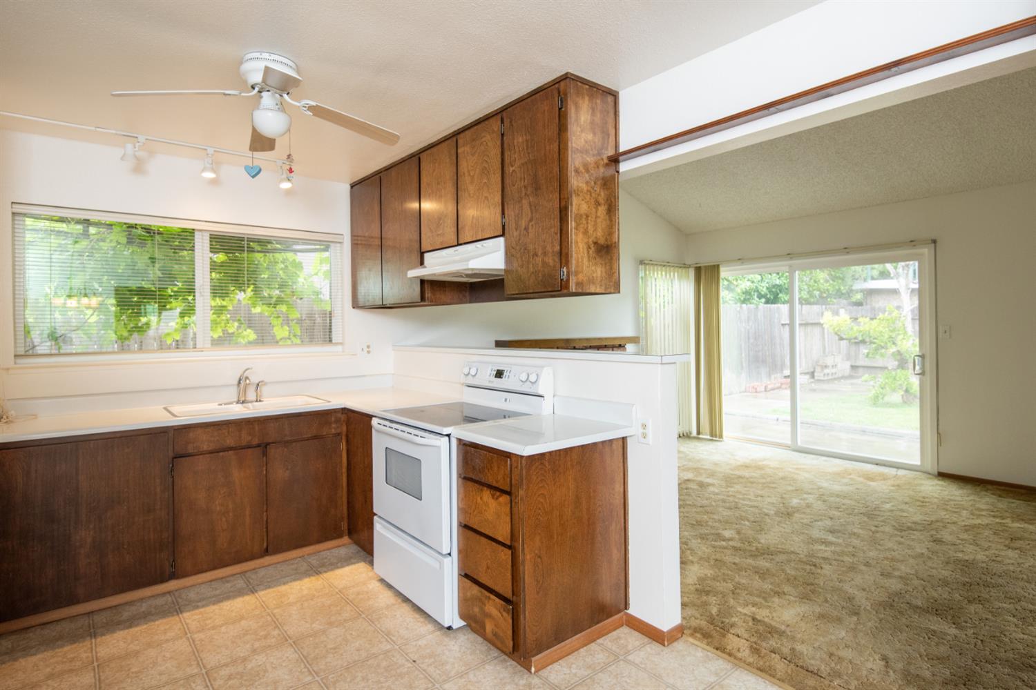2905 Bateman Lane Modesto, CA 95354 - Photo 16 of 42
