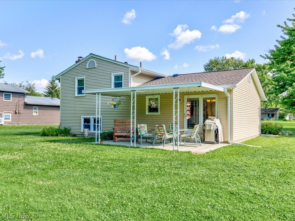 34068 Bainbridge Road North Ridgeville, OH 44039 - Photo 24 of 28