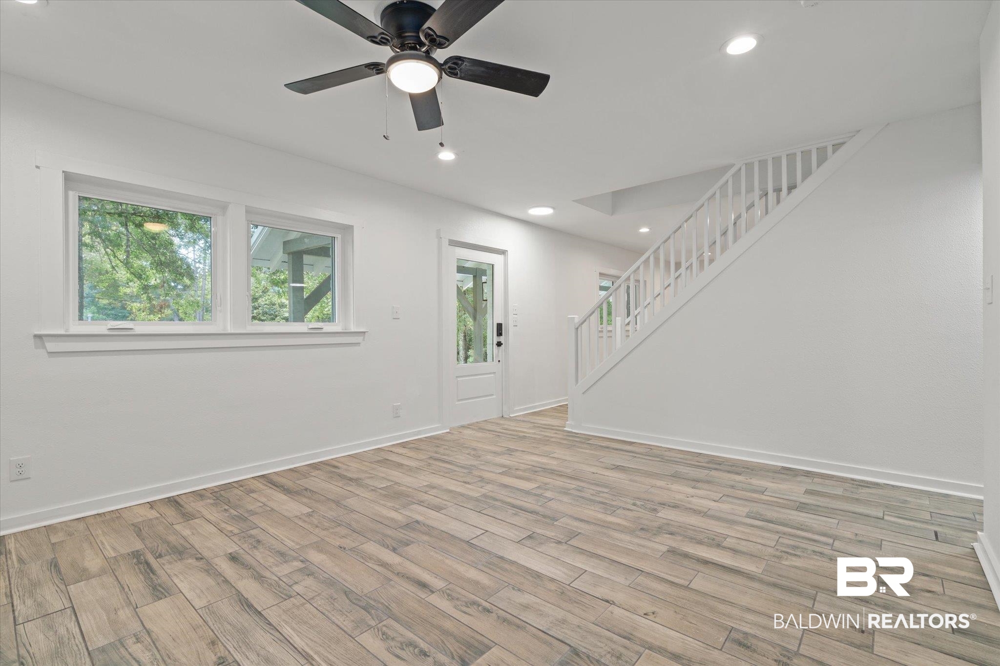 407 Barclay Avenue Fairhope, AL 36532 - Photo 11 of 29 greatroom