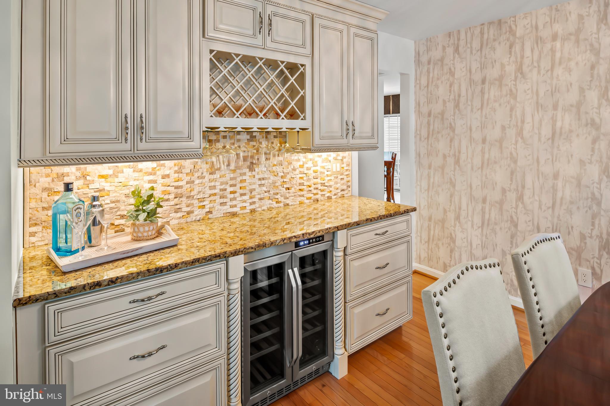 6458 Empty Song Road Columbia, MD 21044 - Photo 13 of 61 Dining Room Bar Area