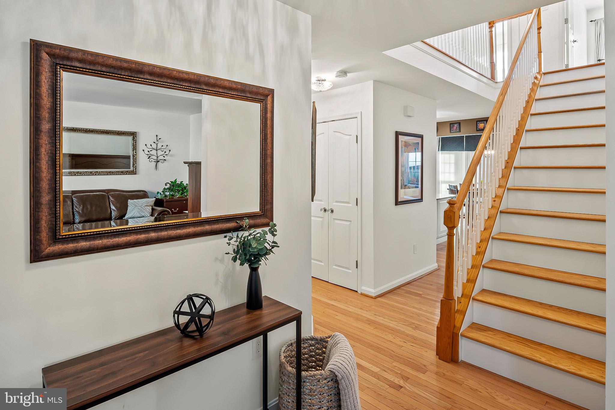 6458 Empty Song Road Columbia, MD 21044 - Photo 6 of 61 Foyer View