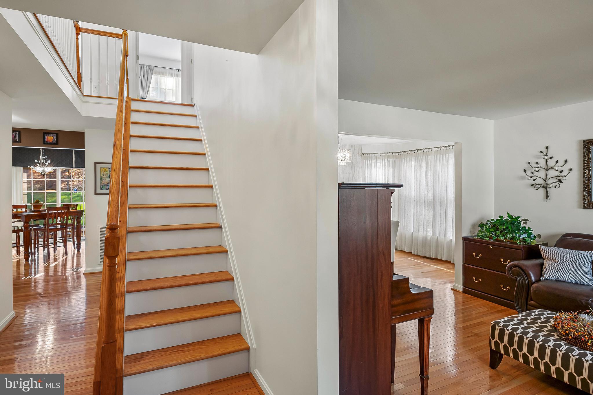 6458 Empty Song Road Columbia, MD 21044 - Photo 7 of 61 Foyer View (alt view)