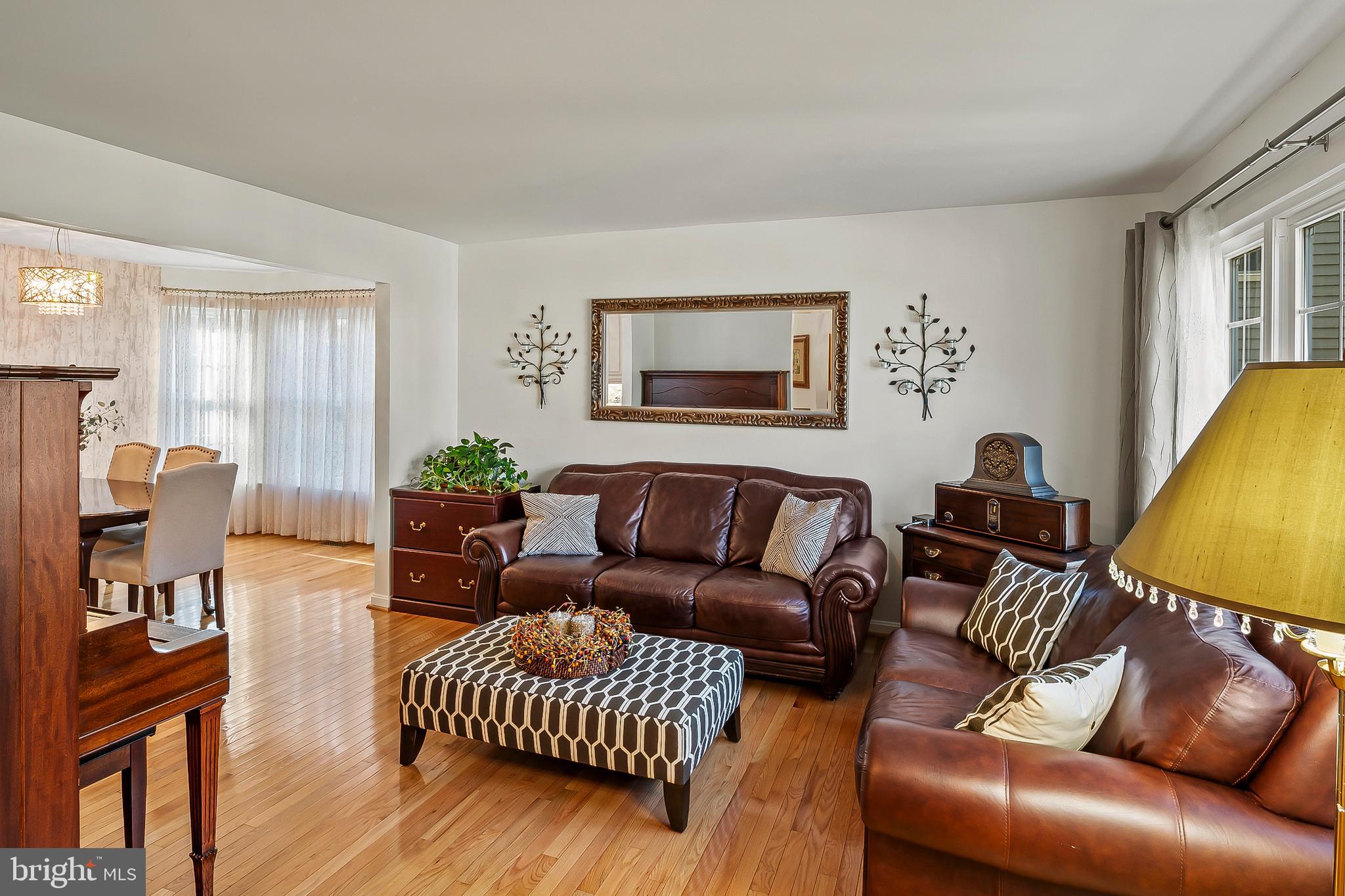 6458 Empty Song Road Columbia, MD 21044 - Photo 9 of 61 Living Room (alt view)