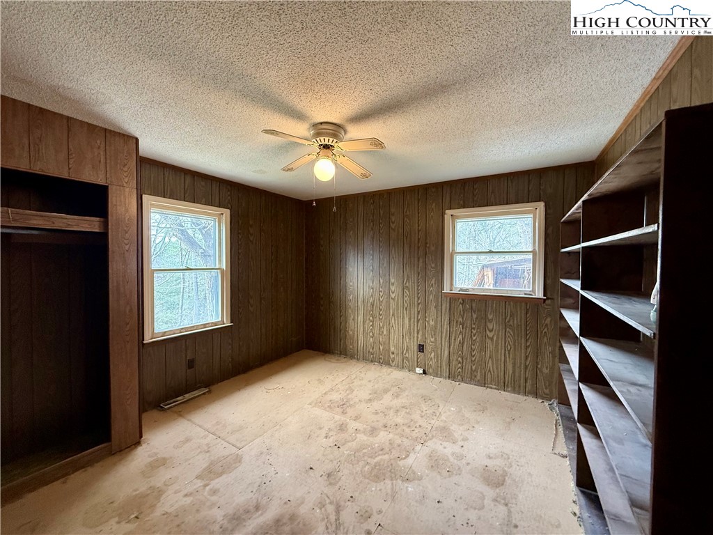 365 Ollis Road Spruce Pine, NC 28777 - Photo 5 of 12