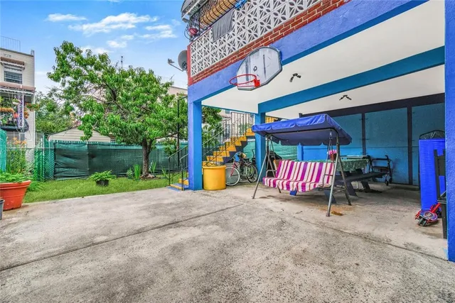 a view of outdoor space