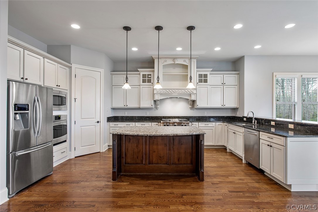 1407 Idstone Way Midlothian, VA 23112 - Photo 12 of 47