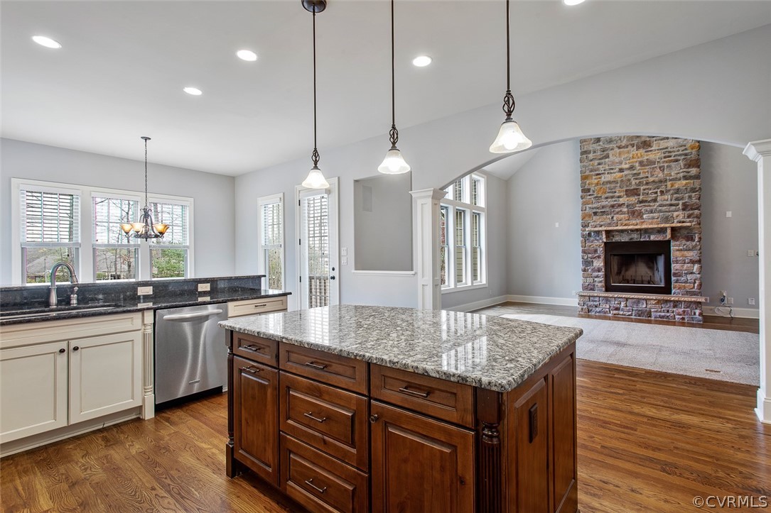1407 Idstone Way Midlothian, VA 23112 - Photo 14 of 47