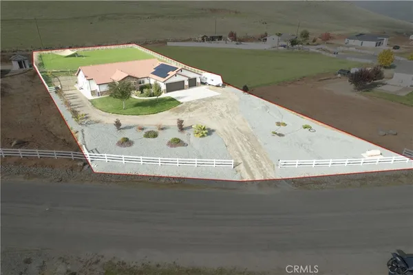 $653,500 | 16605 Deer Creek Drive, Springville, CA 93265