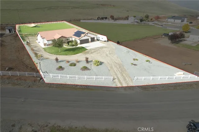 $655,000 | 16605 Deer Creek Drive, Springville, CA 93265