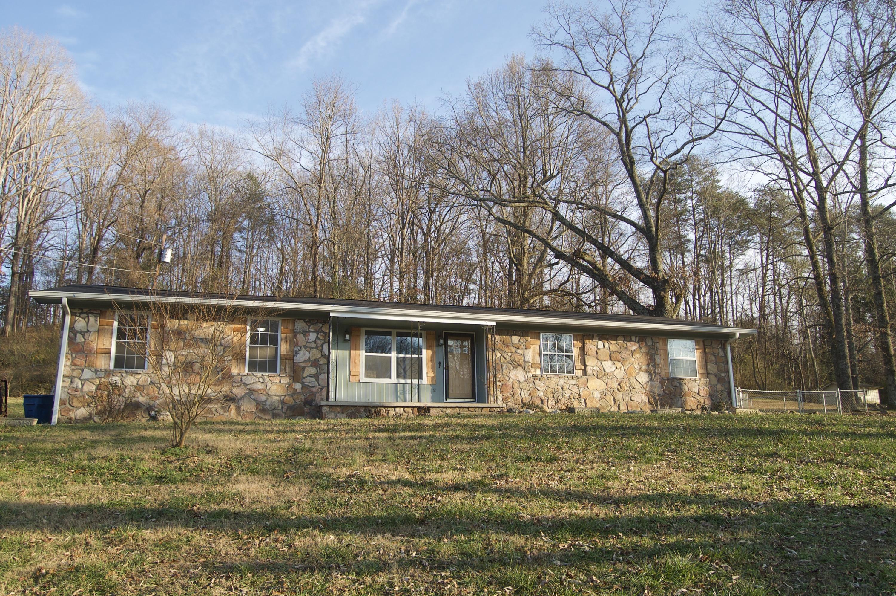 4638 McCahill Road Chattanooga, TN 37415 - Photo 2 of 16 fullsizeoutput_77