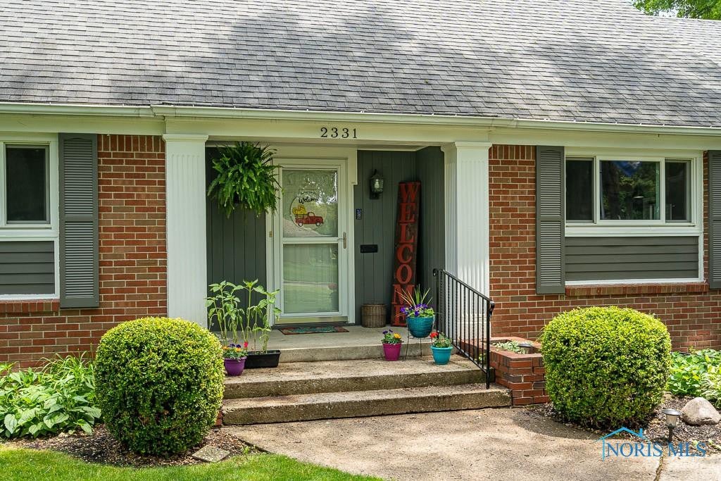 2331 Timberlawn Road Toledo, OH 43614 - Photo 4 of 45 Gallery Image 4