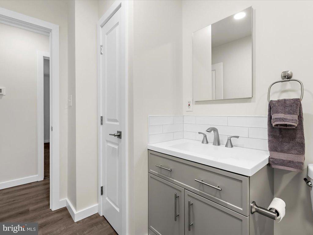 113 Cedar Hill Road Brooklyn, MD 21225 - Photo 9 of 21 Gallery Image 9