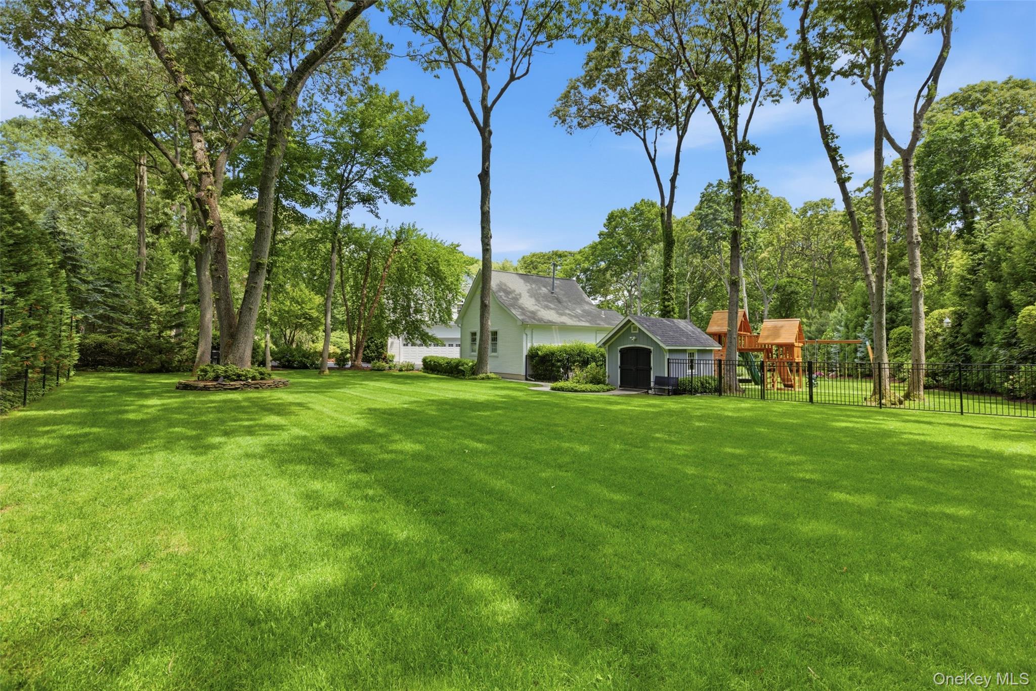 77 Mud Road Setauket, NY 11733 - Photo 41 of 46