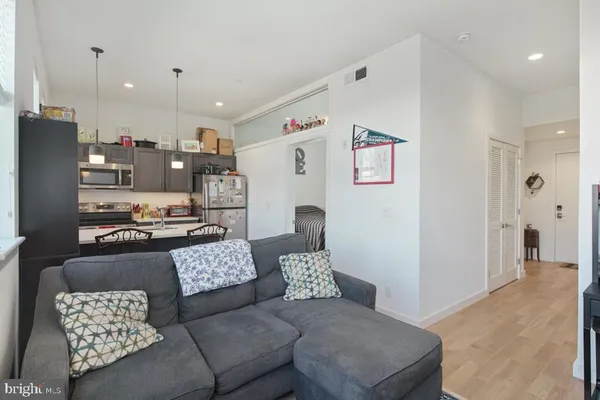 $2,050 | 507 South 8th Street, Unit 204, Philadelphia, PA 19147