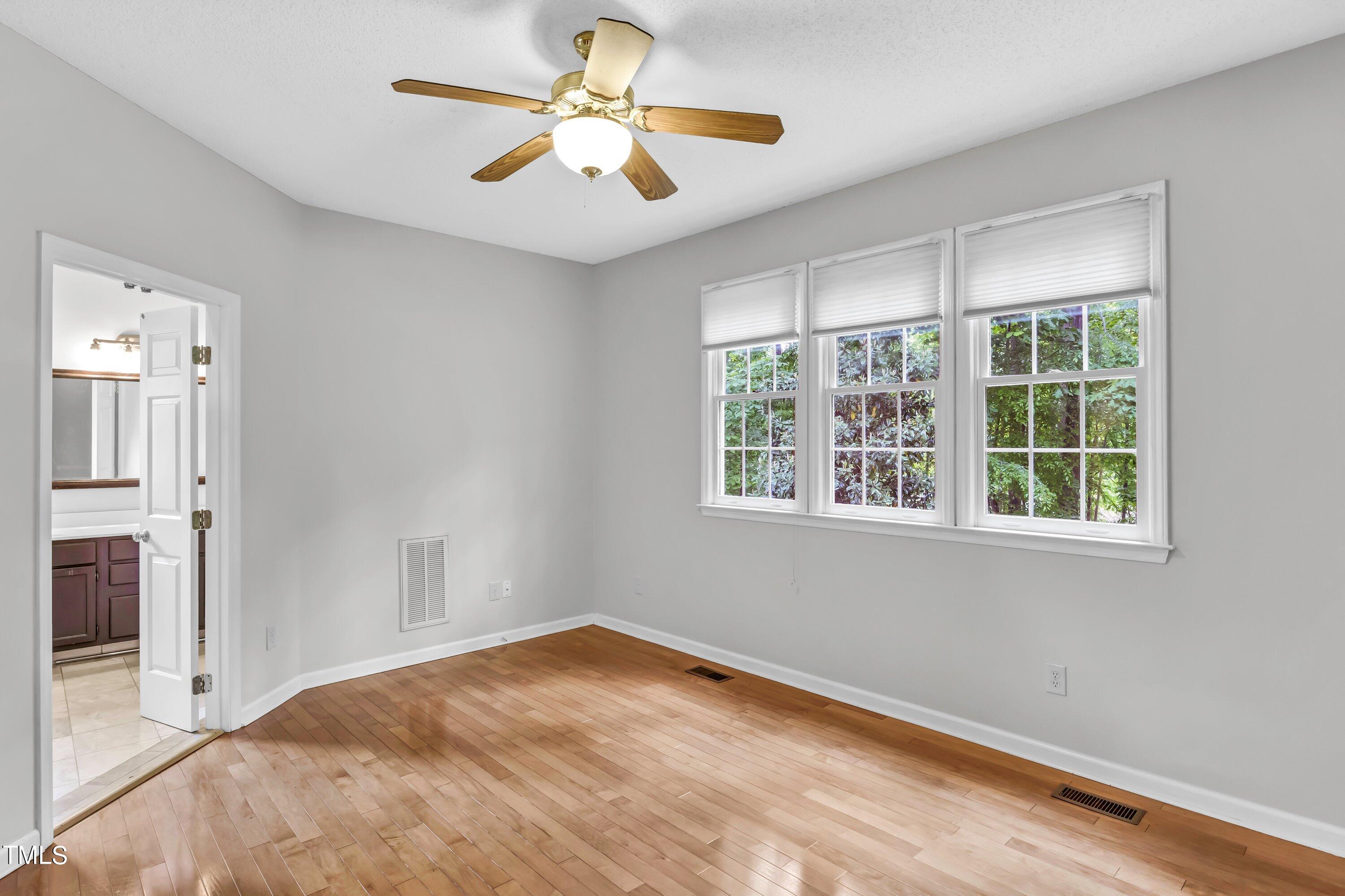 816 Kings Cross Way Raleigh, NC 27615 - Photo 21 of 41 35-IMG_0970
