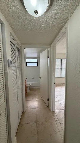 $1,900 | 1453 Lake Crystal Drive, Unit H, West Palm Beach, FL 33411