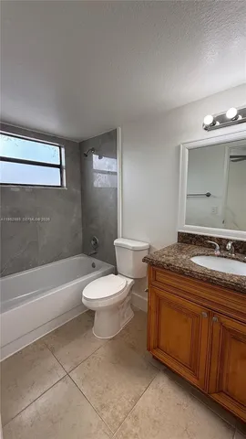 $1,900 | 1453 Lake Crystal Drive, Unit H, West Palm Beach, FL 33411