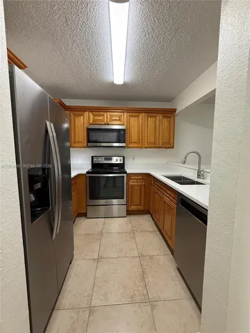 $1,900 | 1453 Lake Crystal Drive, Unit H, West Palm Beach, FL 33411