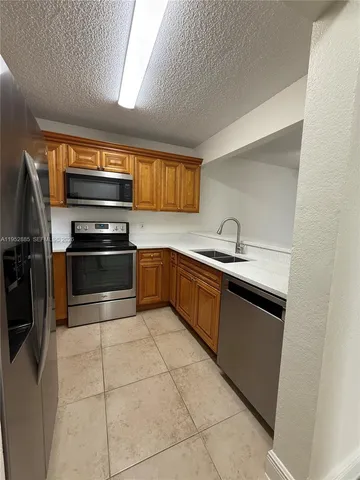 $1,900 | 1453 Lake Crystal Drive, Unit H, West Palm Beach, FL 33411