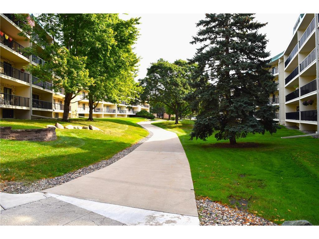 10411 Cedar Lake Road, Unit 213 Minnetonka, MN 55305 - Photo 41 of 41