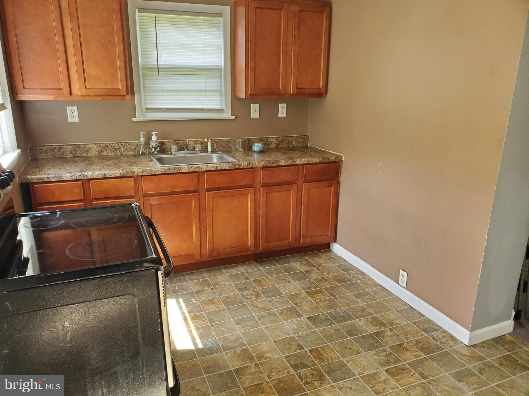 1208 Crown Point Road Westville, NJ 08093 - Photo 25 of 29 Unit A Front Kitchen