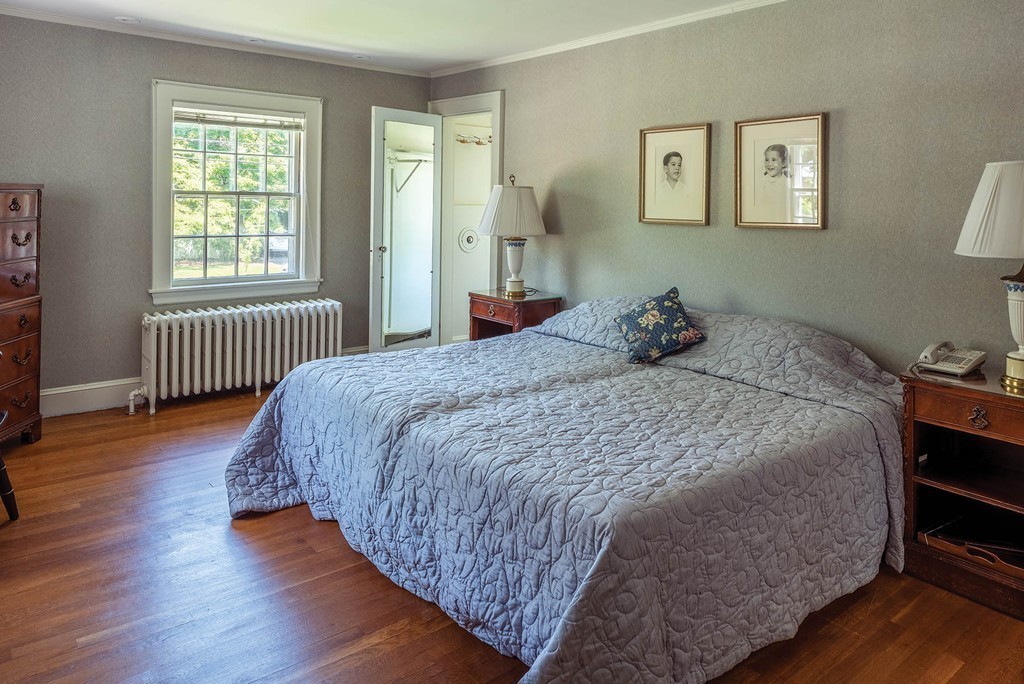 276 Dorset Road Newton, MA 02468 - Photo 7 of 11
