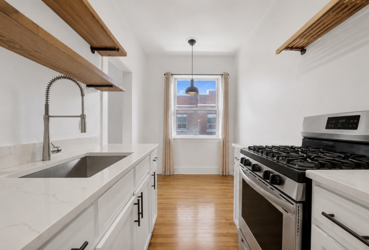 1329 West Addison Street, Unit 3A Chicago, IL 60613 - Photo 8 of 23