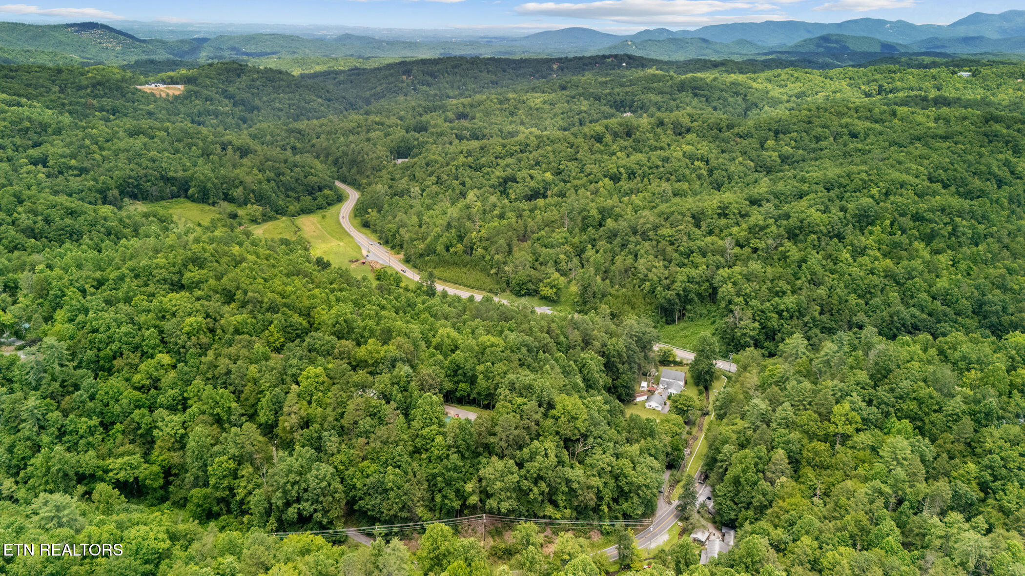 1139 Glades Road Gatlinburg, TN 37738 - Photo 21 of 60 22 dji_20250718133356_0452_d