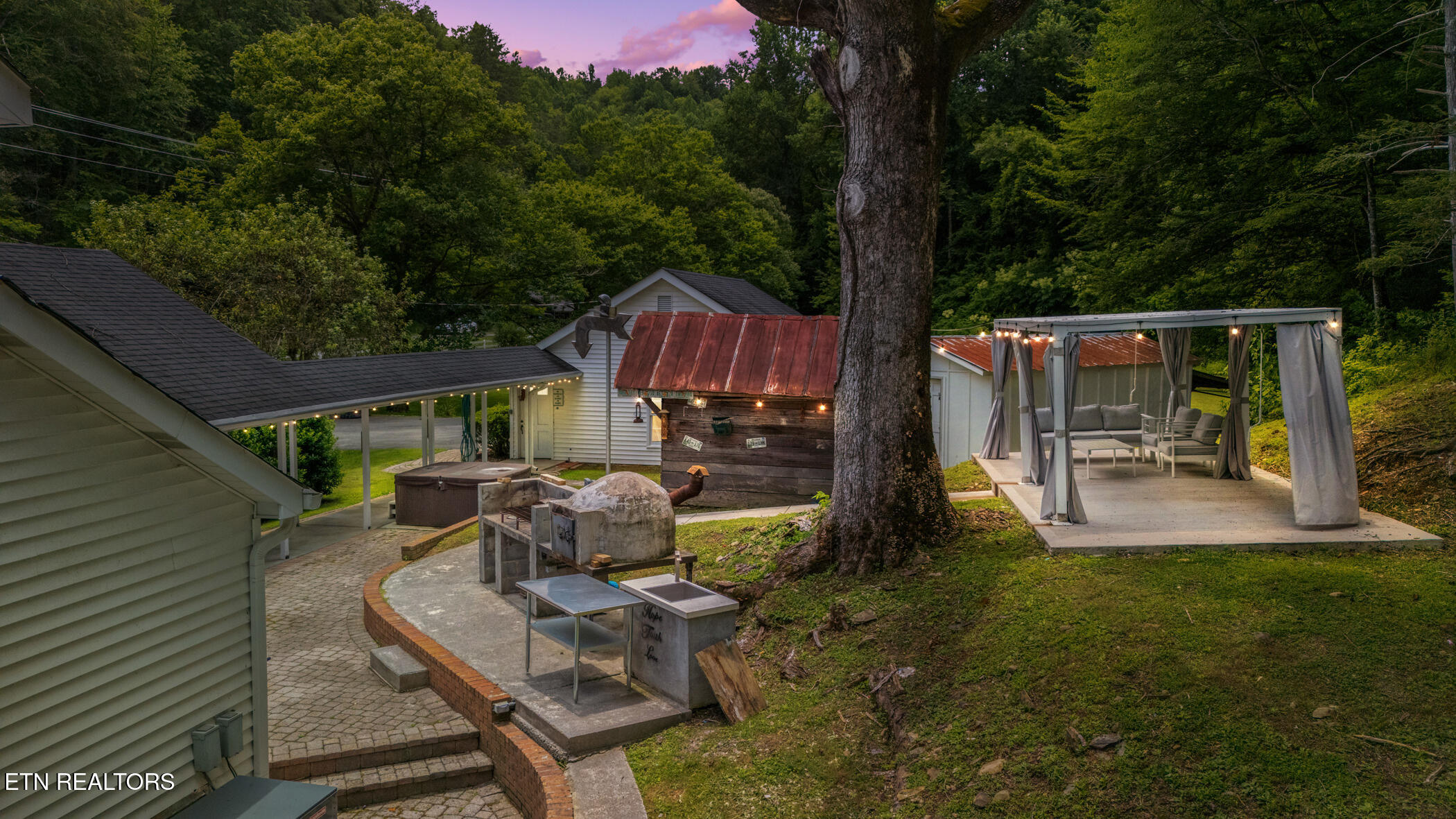 1139 Glades Road Gatlinburg, TN 37738 - Photo 6 of 60 7 dji_20250718133236_0441_d_vt