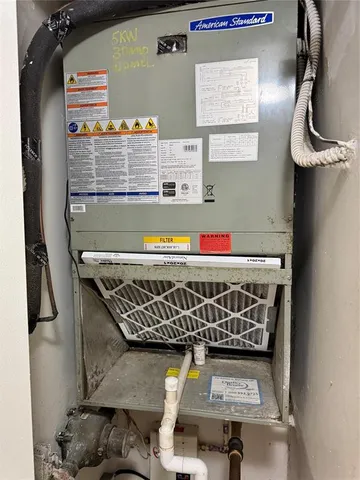 a view of white house with a outdoor space