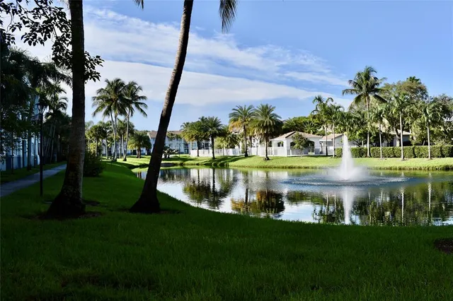 $270,000 | 2600 South University Drive, Unit 111, Davie, FL 33328