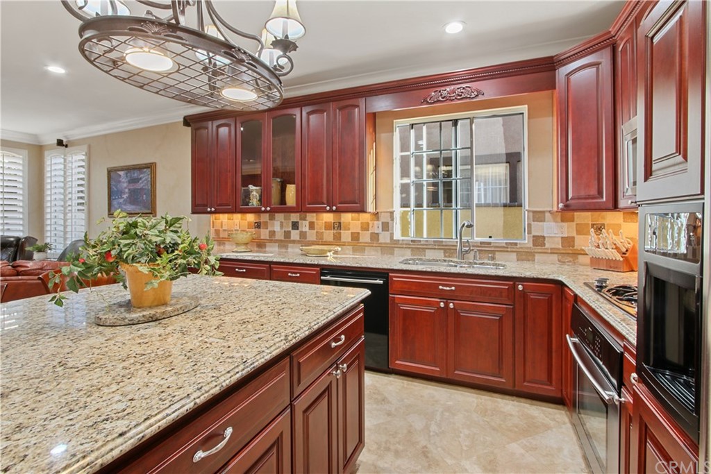 11610 Goetting Avenue Tustin, CA 92782 - Photo 21 of 62