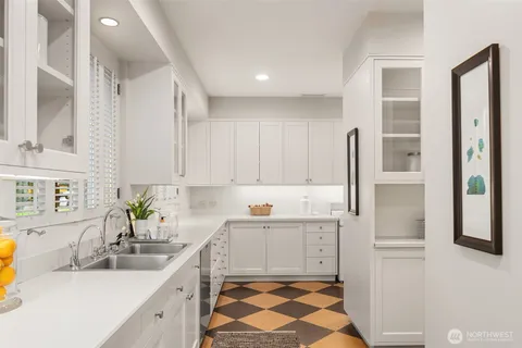 $6,750,000 | 107 Northwest Highland Drive, Seattle, WA 98177