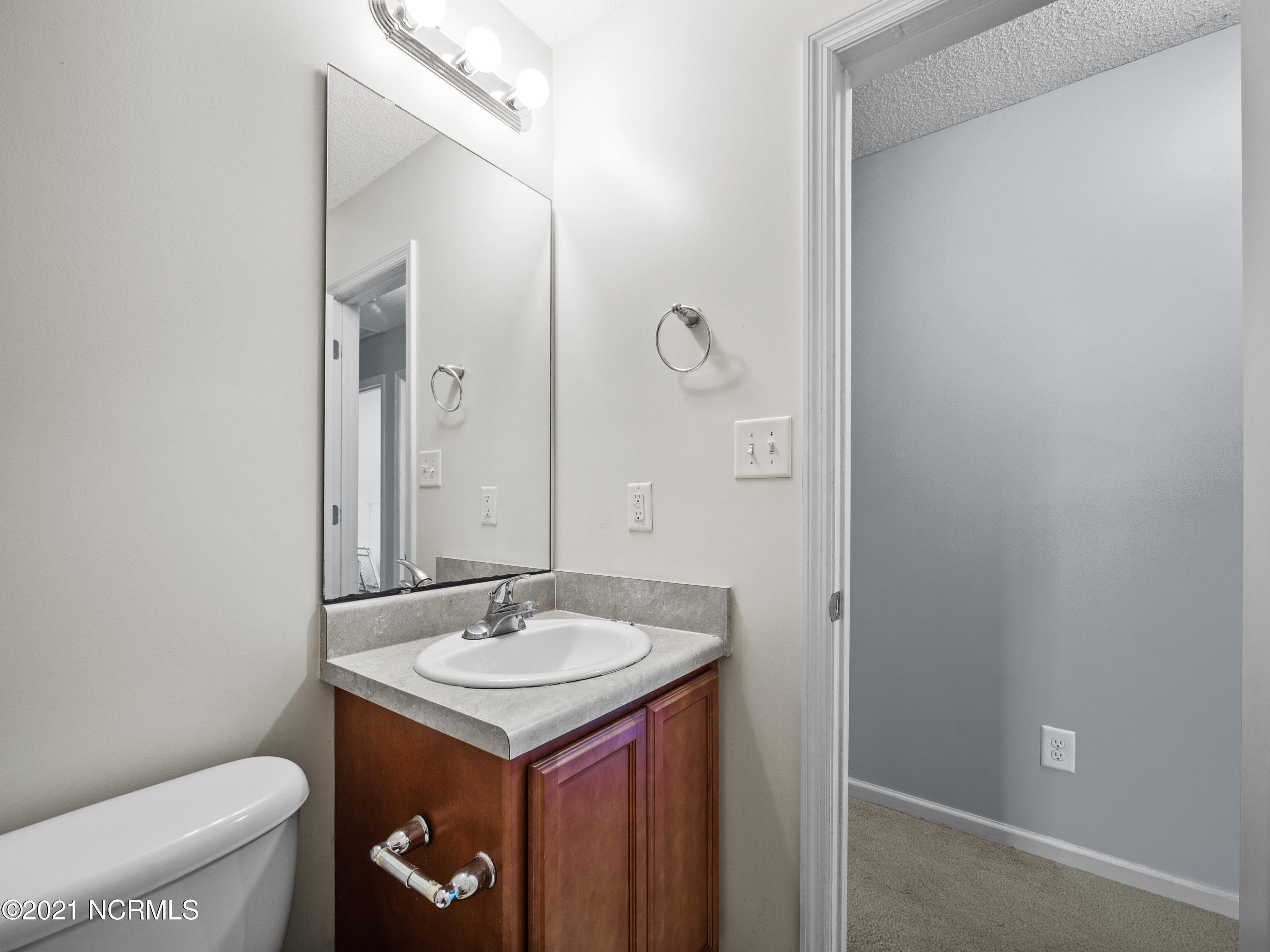 206 Hackney Ridge Lane Jacksonville, NC 28540 - Photo 27 of 39 206 Hackney Ridge Ln-33