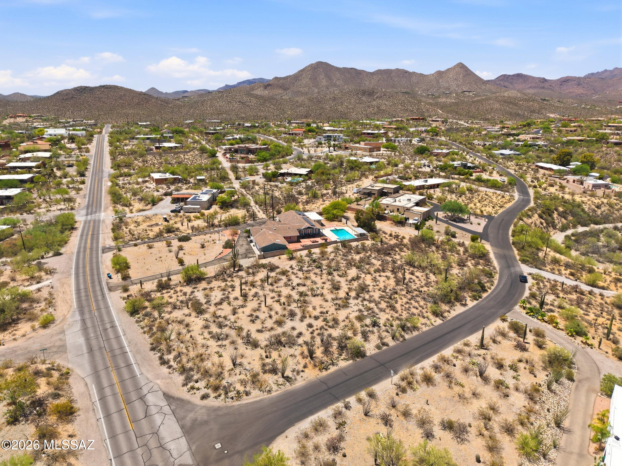 1801 North Painted Hills Road Tucson, AZ 85745 - Photo 3 of 16 3_painted_hills_003