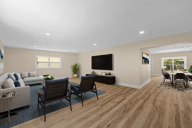 $2,750 | 10707 North Rome Avenue, Tampa, FL 33612