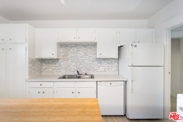 320 4th Avenue, Unit 1 Venice, CA 90291 - Photo 15 of 20
